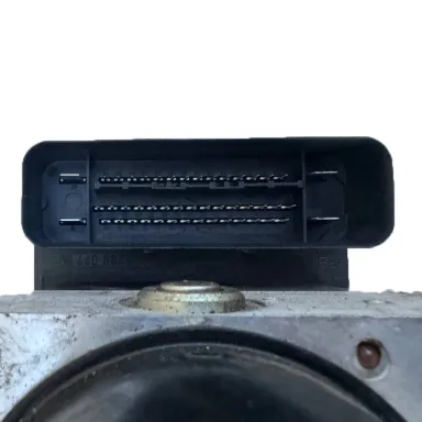 Genuine Ford Focus ABS pump and control module assembly Part No. 6M5Y-2C405-AD, clean-tested and unbolted at our Yennora NSW salvage center for 2005–2011 models. - View 3