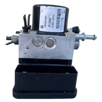 Genuine Holden Captiva ABS pump and control module assembly Part No. 95132686, clean-tested and unbolted at our Yennora NSW salvage center for 2011–2015 models. - Thumbnail 1